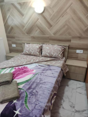 GCM 2 ROOMS kentro